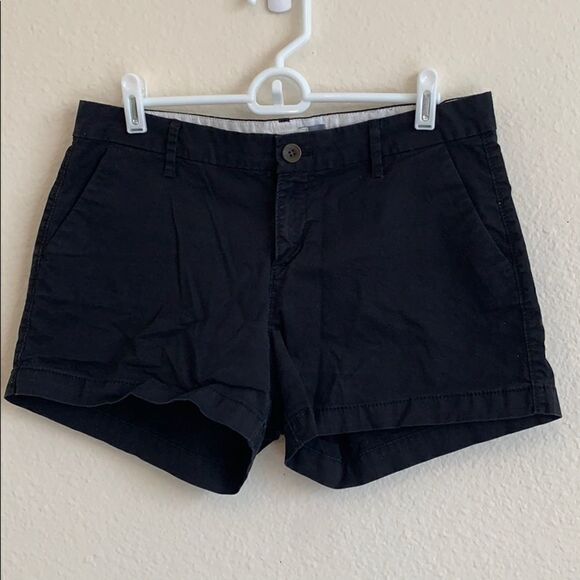 Black shorts   - Picture 1 of 7